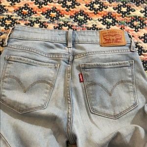 Levi skinny jeans